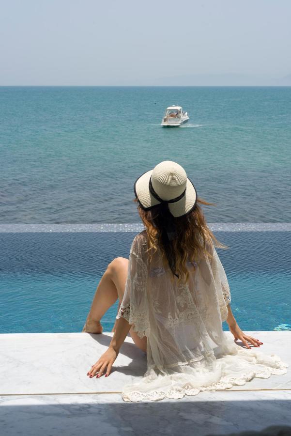 Casa de hóspedes Maison Dedine- Smallluxuryhotels -adults Only